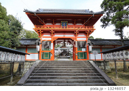 京都　新日吉神宮　楼門 13246057