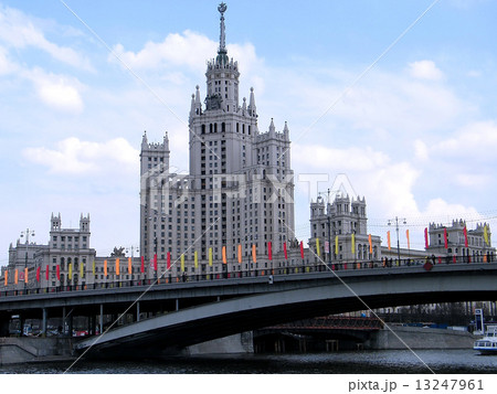 Moscow Ustinsky Bridge 2011 13247961