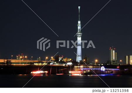 東京スカイツリー光の三原色特別ライトアップ 13251398
