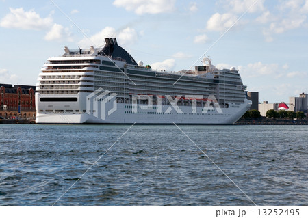 cruise ship in Copenhagen harbor 13252495