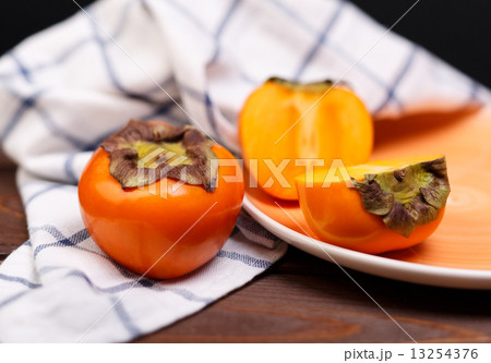 persimmons 13254376