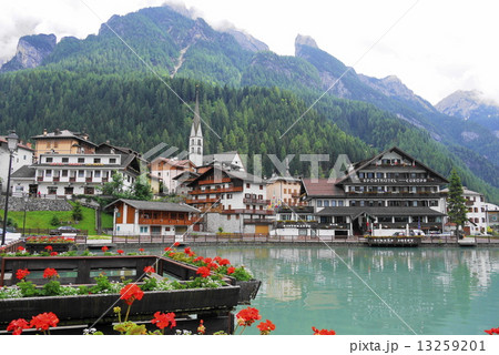 アッレゲ　alleghe　　アッレゲ湖 13259201