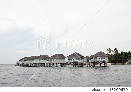 風景 (モルディブ モルジブ 海外 リゾート 水上コテージ コテージ) 風景 (モルディブ モルジブ 海外 リゾート 水上コテージ コテージ) 13260639