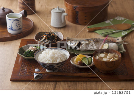 定番の一汁三菜 13262731