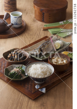 定番の一汁三菜 13262738