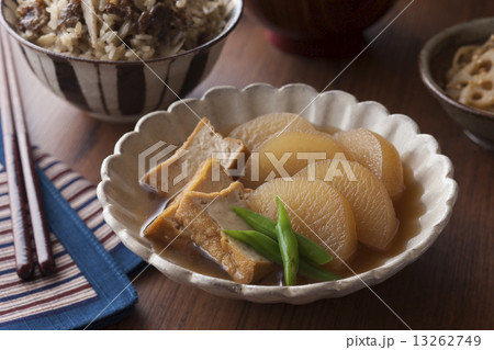 大根と厚揚げの煮物 13262749
