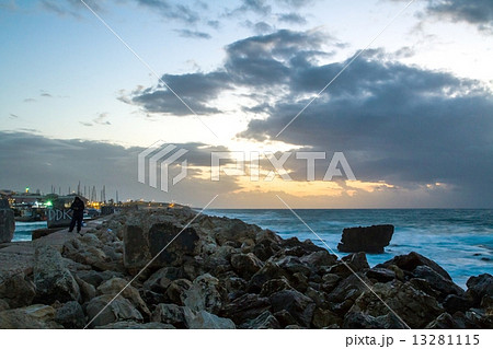 Jaffa shore 13281115
