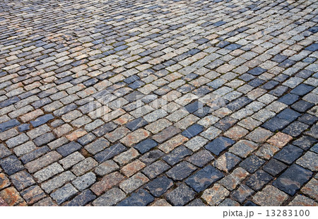 Cobblestone road background 13283100