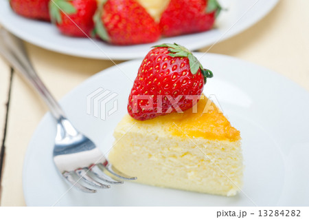 heart cheesecake 13284282