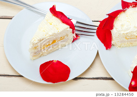 whipped cream mango cake 13284450