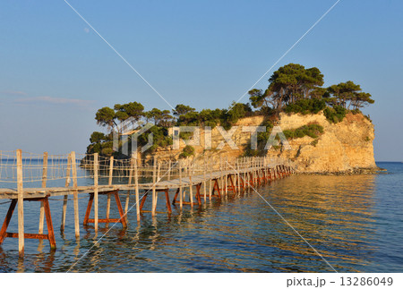 Cameo island 13286049