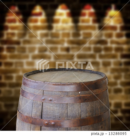 empty barrel 13286095