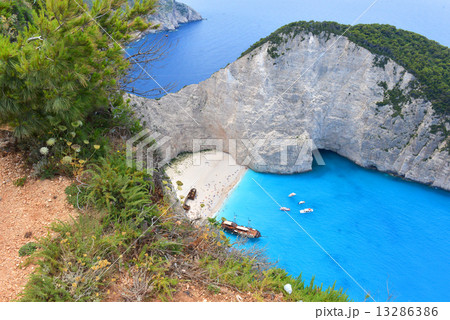 Navagio beech 13286386