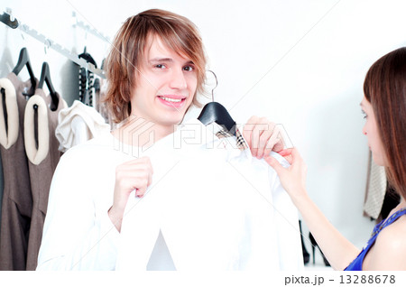 Shopping smile couple at the mall 13288678