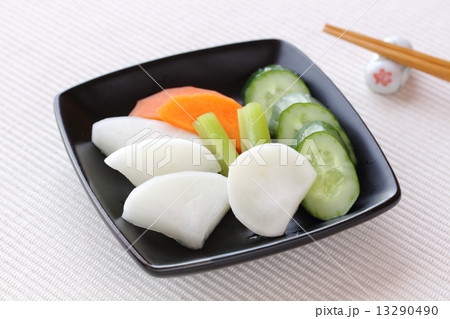 漬物の小皿盛り 漬物の小皿盛り 13290490
