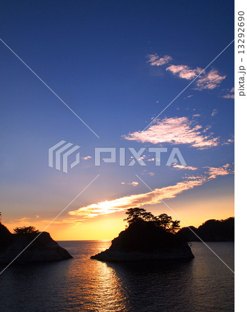 堂ヶ島の夕陽 13292690