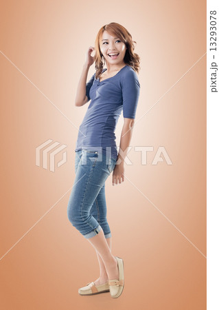 Excited Asian young girl 13293078
