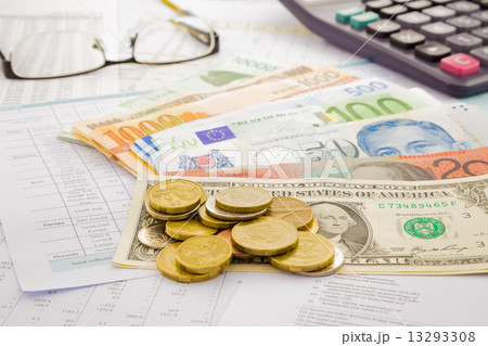 world paper money world paper money 13293308