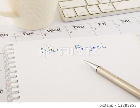 ideas for new project, blank paper on office table 13295355