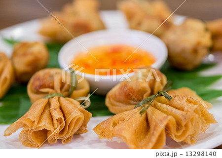 Fried Prawn Wonton 13298140
