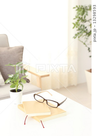 読書イメージ 読書イメージ 13298593