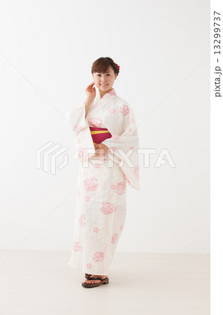 A Summer Family 13299737