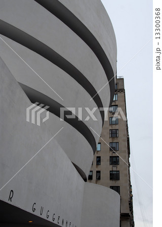 1389　グッゲンハイム美術館 13300368