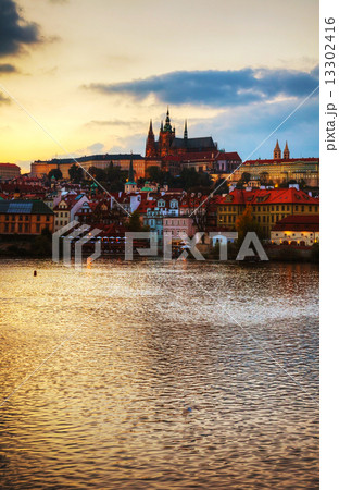Overview of old Prague from Charles bridge side 13302416