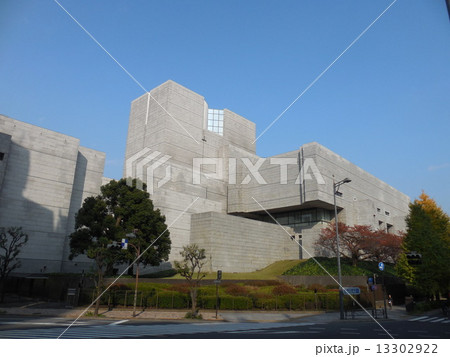 最高裁判所 13302922
