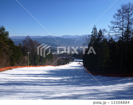 駒ヶ根高原スキー場から見える駒ヶ根市と南アルプス2014年12月 13308884