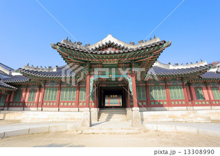 Changdeokgung palace 13308990