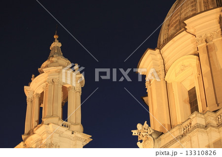 ローマナヴォーナ広場A (Piazza Navona by night A) - サンタンニェーゼ イン アゴーネ教会(Sant'Agnese in Agone) ローマナヴォーナ広場A (Piazza Navona by night A) - サンタンニェーゼ イン アゴーネ教会(Sant'Agnese in Agone) 13310826