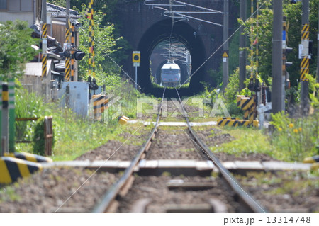 トンネル 13314748