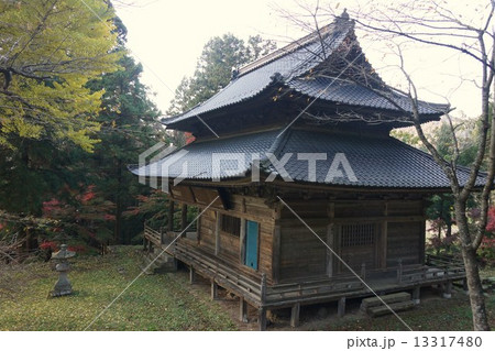 信濃三十三観音霊 場明真山 清滝観音堂(第十一番札所) 信濃三十三観音霊 場明真山 清滝観音堂(第十一番札所) 13317480