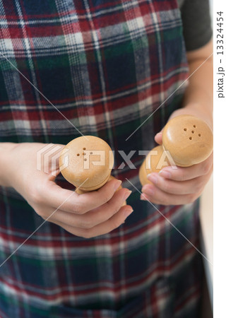 塩コショウ 13324454