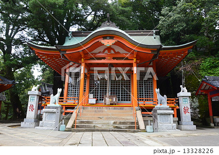若宮稲荷神社の拝殿（亀山社中 付近／長崎県長崎市伊良林2丁目） 13328226