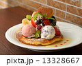アイスクリームどっさりパンケーキ 13328667