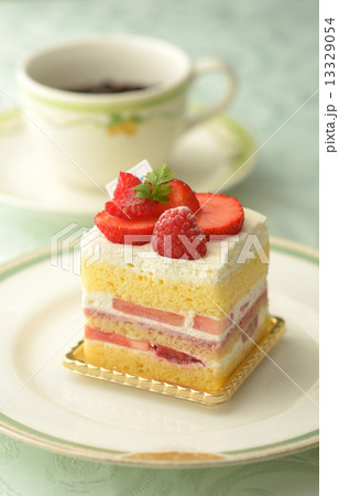 ショートケーキ 13329054
