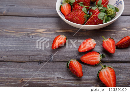 strawberry 13329109