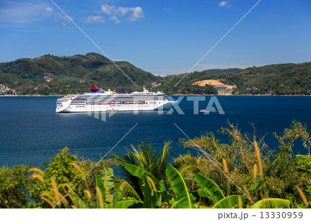 Cruise Ship Come To Phuket, Thailand Cruise Ship Come To Phuket, Thailand 13330959
