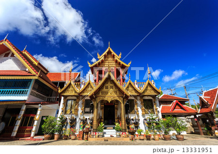 Wat Klang Wiang temple, ChiangRai at sunny day 13331951