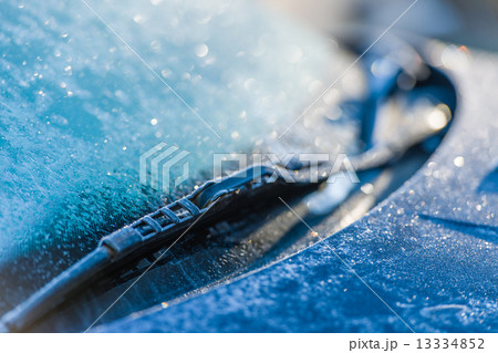 Frozen windshield 13334852