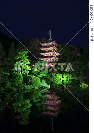 国宝・瑠璃光寺五重塔 13334881