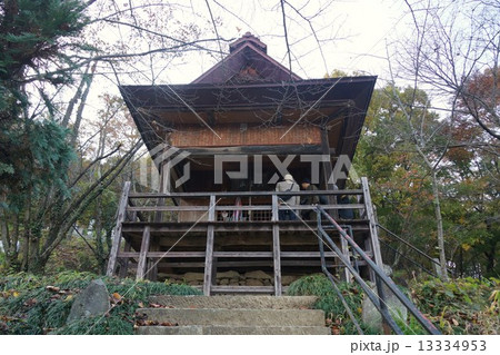 信濃三十三観音霊場 大里山 風雲庵(第四番札所)本堂 信濃三十三観音霊場 大里山 風雲庵(第四番札所)本堂 13334953