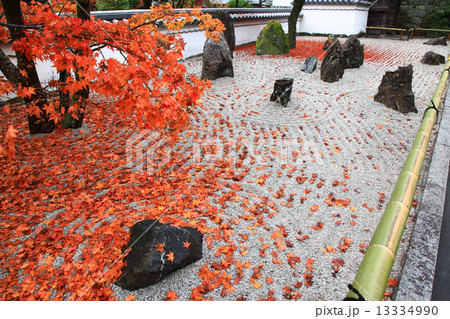 秋の光明禅寺 13334990