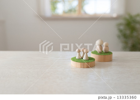 小さい人 小さい人 13335360