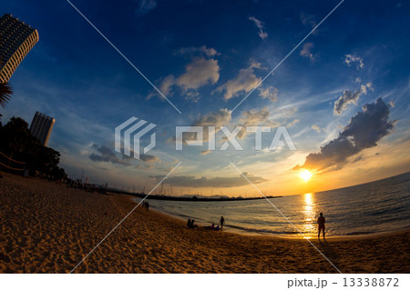 Tropical beach at sunset, Pattaya Beach, Thailand, fisheye view 13338872