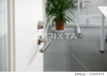 オフィス内 13345375