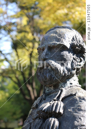 シーボルトの像 13347505