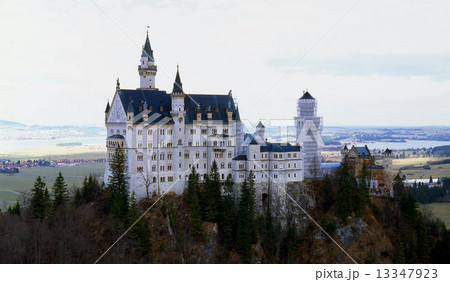 ノイシュバンシュタイン 13347923